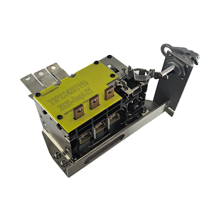 Three phase 420A CSP oil immersed circuit breaker 300KVA side terminal view